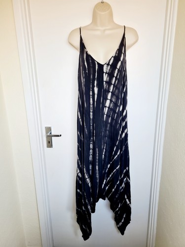 Gray white tie dye strappy - gray,